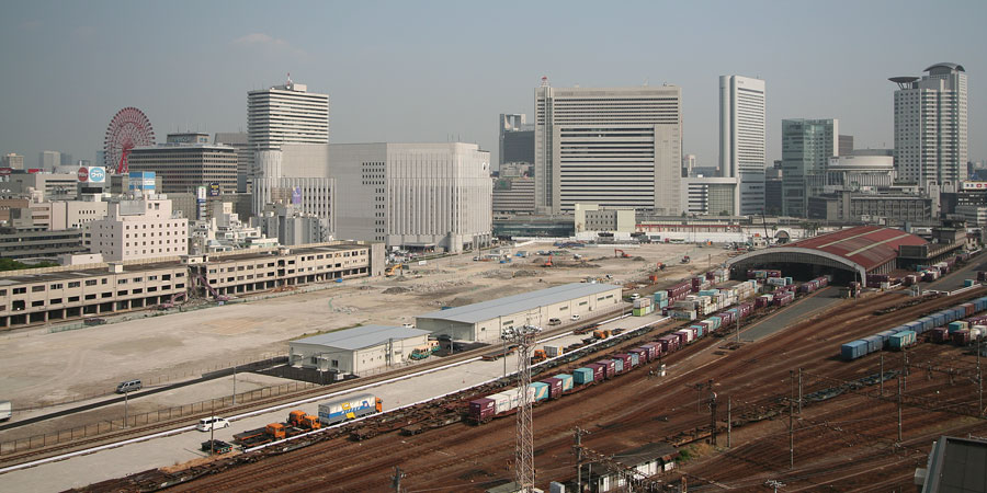 大阪梅田の再開発をじっくりと定点観測してみるブログ | 倉庫の解体は 